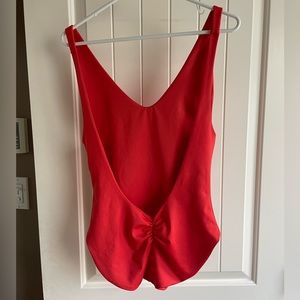 Londre Bodywear. Colour: Fiesta Red. Size: medium, long.